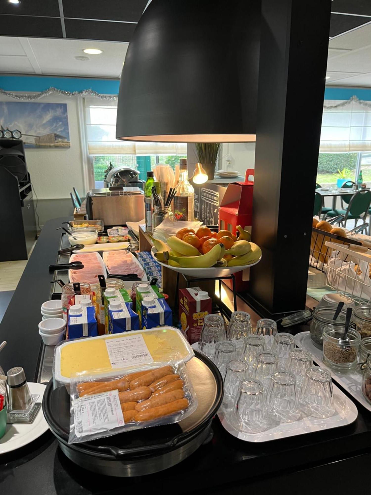 Kyriad Direct Marseille Ouest - Мартиг Екстериор снимка