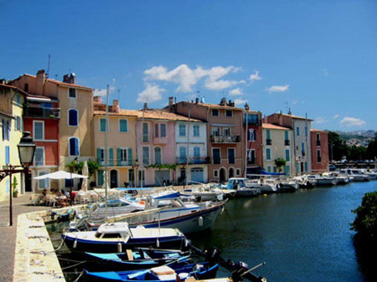 Kyriad Direct Marseille Ouest - Мартиг Екстериор снимка